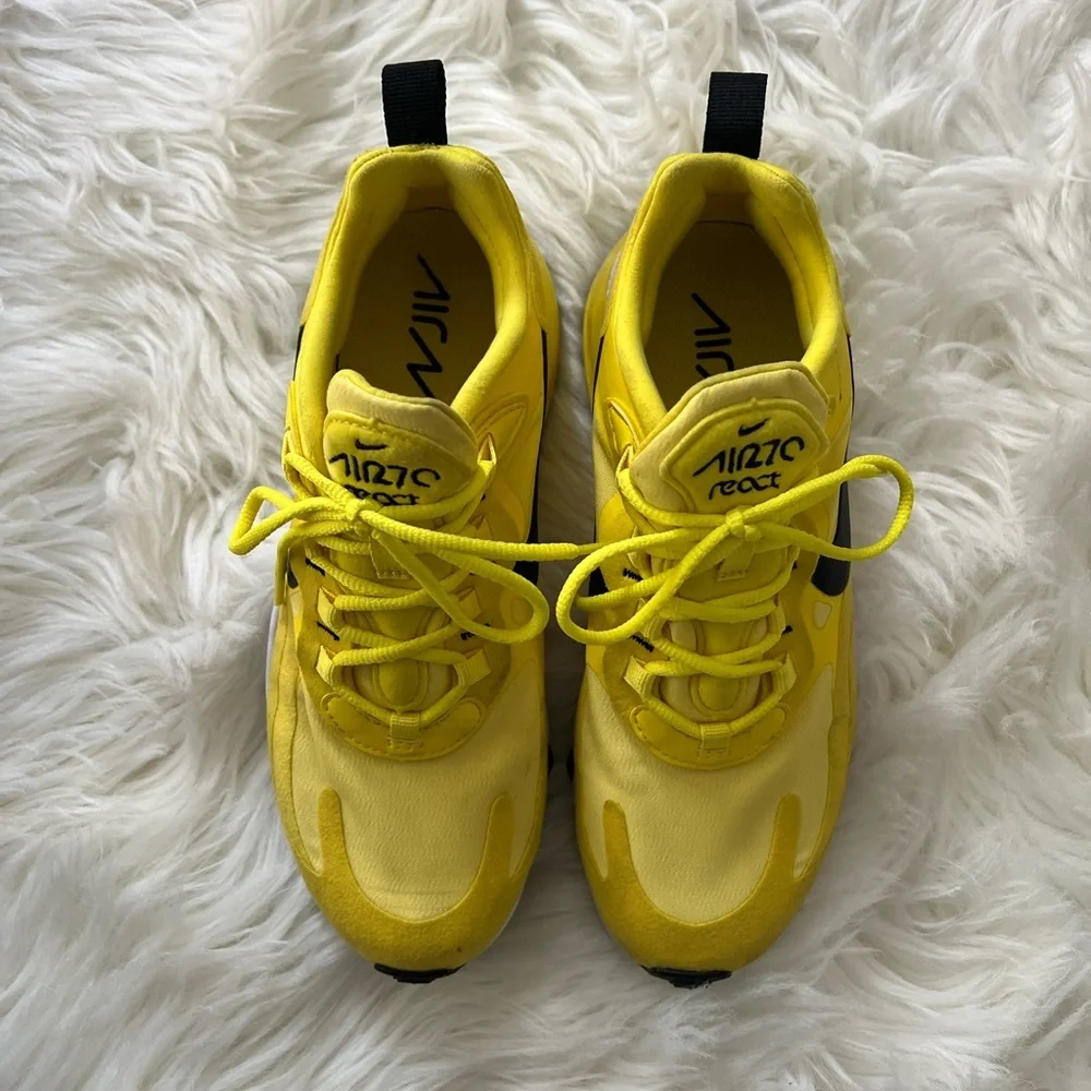Nike Women’s Air Max 270 React